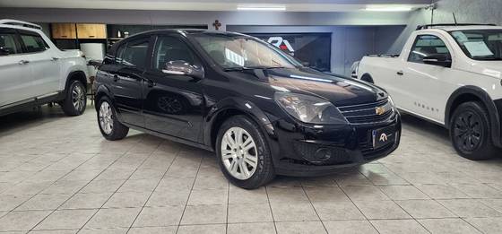 CHEVROLET VECTRA 2.0 MPFI GT HATCH 8V FLEX 4P MANUAL CHEVROLET VECTRA 2.0 MPFI GT HATCH 8V FLEX 4P MANUAL